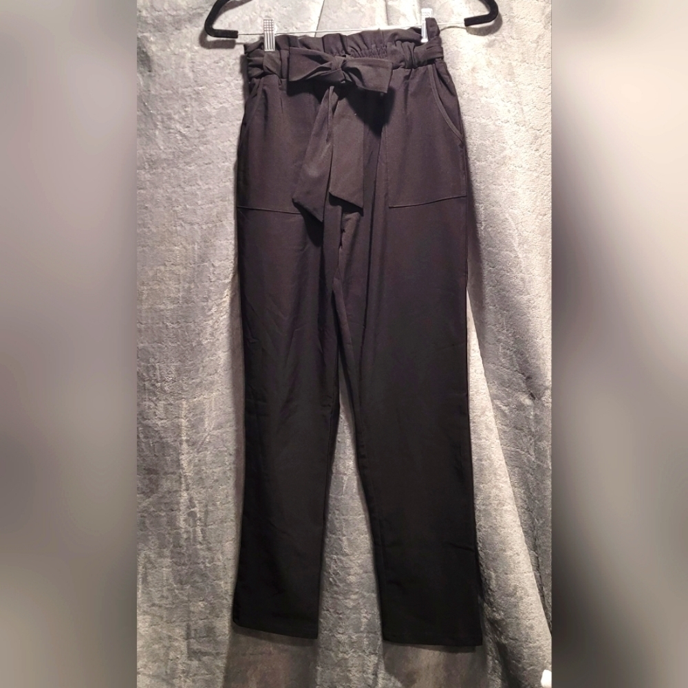 GRACE Karin black women ruffled waist,matching removable tie belt size small